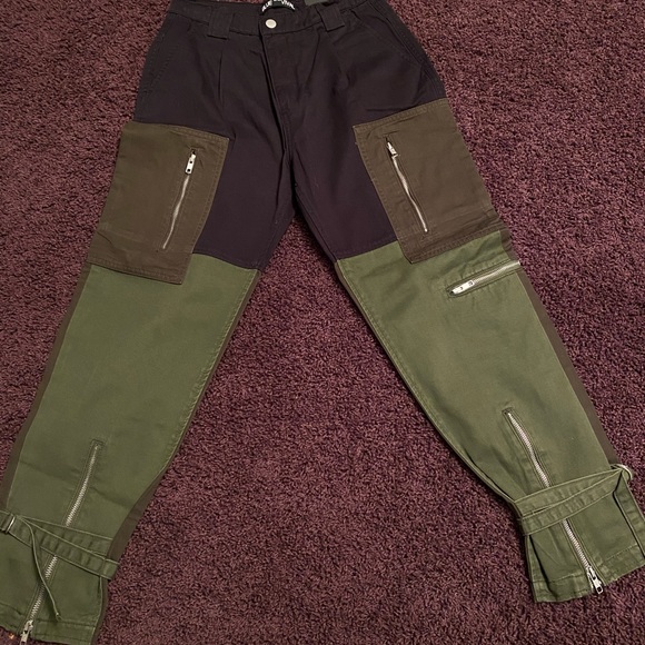 Cargo pants - Picture 3 of 3